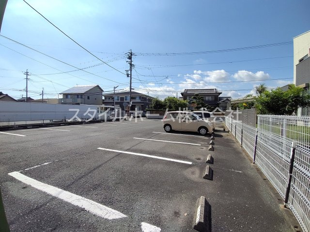 プランドール　Bの駐車場