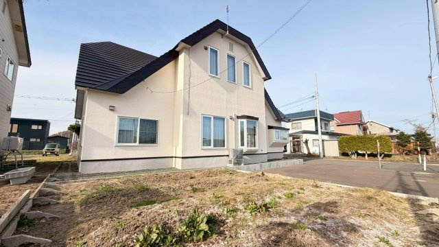 【居間・リビング】 | 北見市西三輪中古住宅