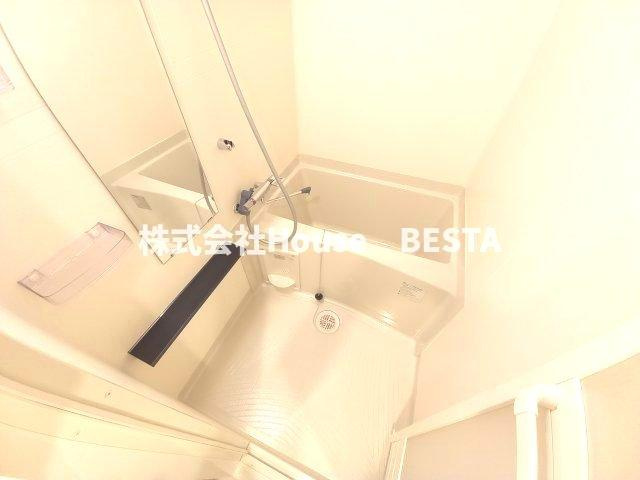 ソルテラス神戸栄町通の浴室