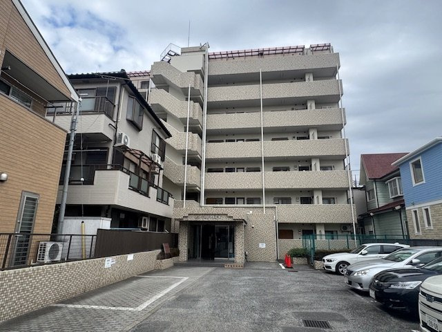 前川公園ローヤルコーポ