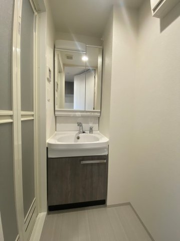 プレサンス上前津エレスタ　名古屋市賃貸　仲介手数料無料の洗面所|玄関