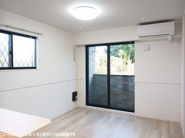 藤沢市長後のアパートの居間・リビング