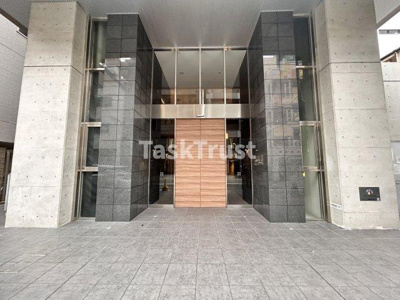 【エントランス】 | BLAU本町東