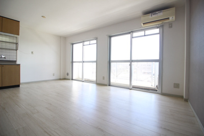 【洋室】 | グランパレス福成