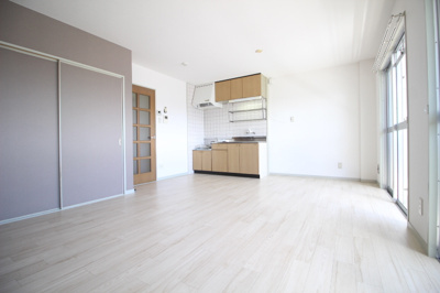 【居間・リビング】 | グランパレス福成