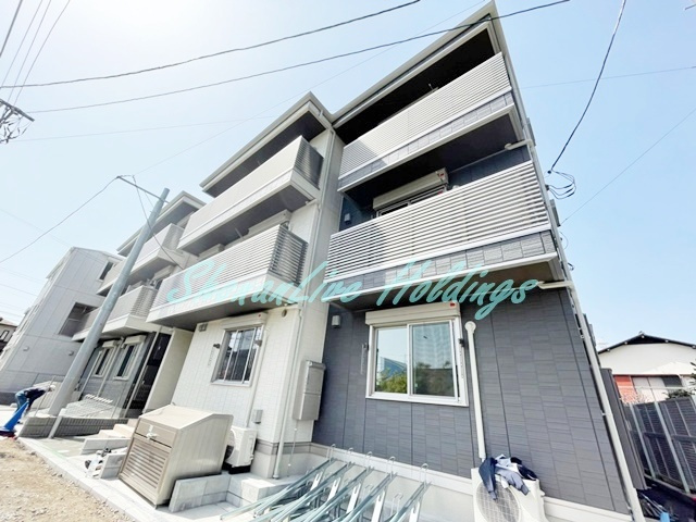 藤沢市鵠沼花沢町のアパート