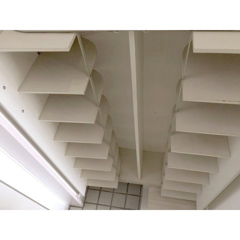 ラフォーレ柏井の玄関