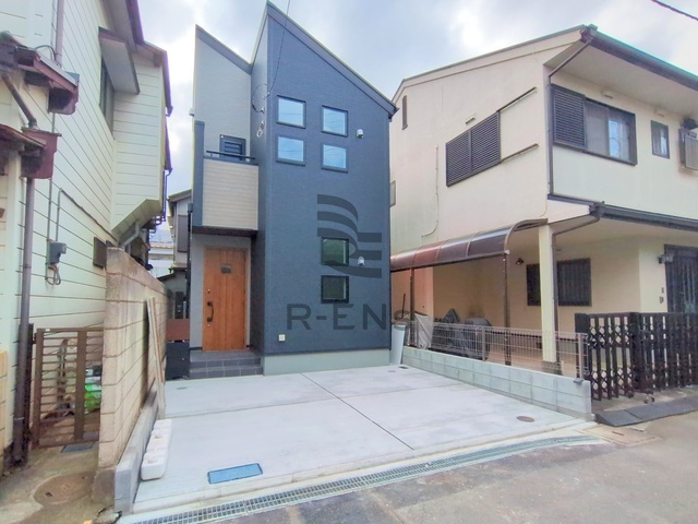 【外観】 | 西東京市新町２丁目　新築戸建て | 機能性とデザイン性が融合したこだわりの意匠を魅せる住まいです