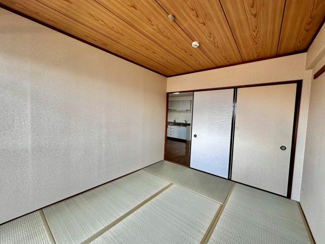 エンジェル尾上の和室