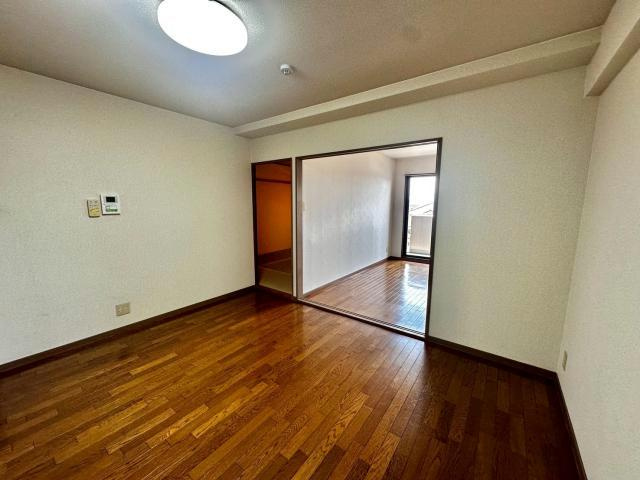 エンジェル尾上の居間・リビング