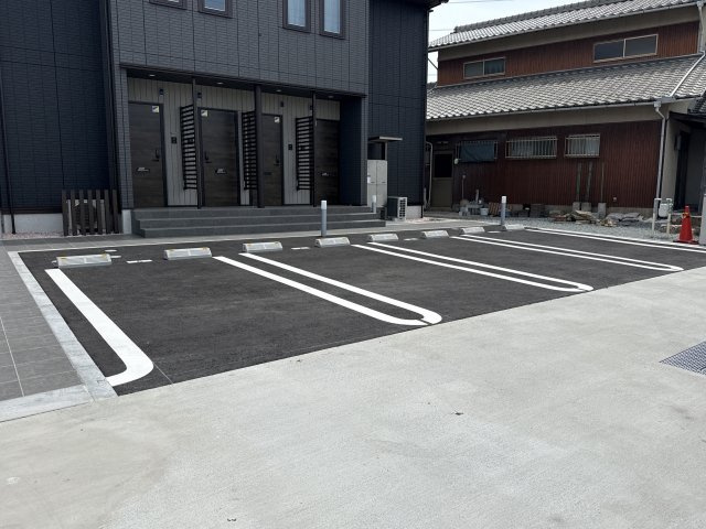 Anpool　B棟の駐車場