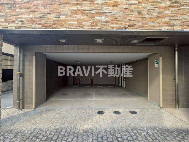 レジデンス福島Ⅱ BRAVI不動産の駐車場