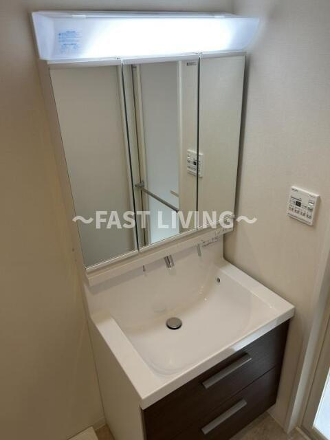 クレイラ西早稲田の洗面所