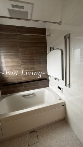 クレイラ西早稲田の浴室