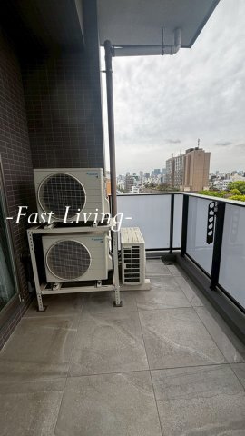 クレイラ西早稲田のバルコニー