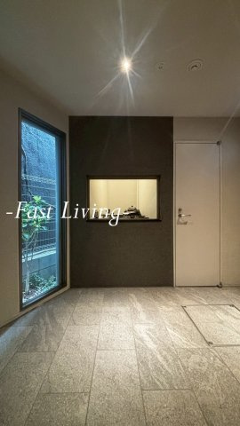 クレイラ西早稲田のロビー