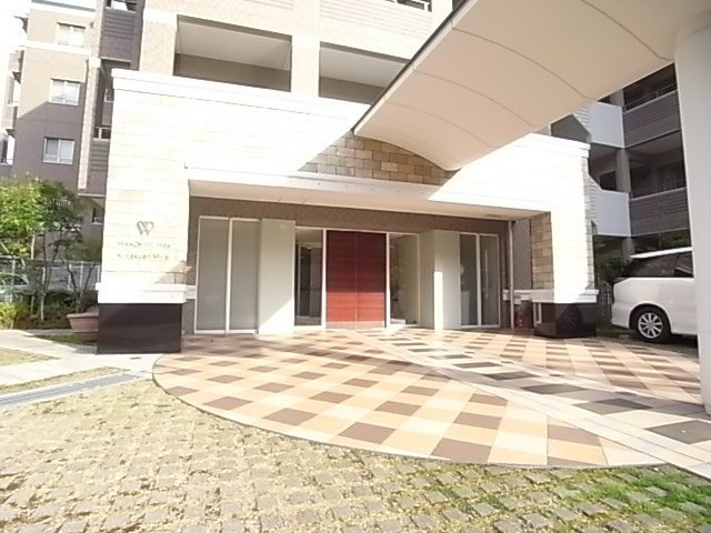 ワコーレヒルズ苦楽園MIRAIのエントランス