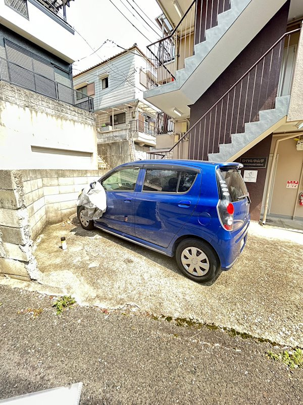 ロイヤル中山手の外観
