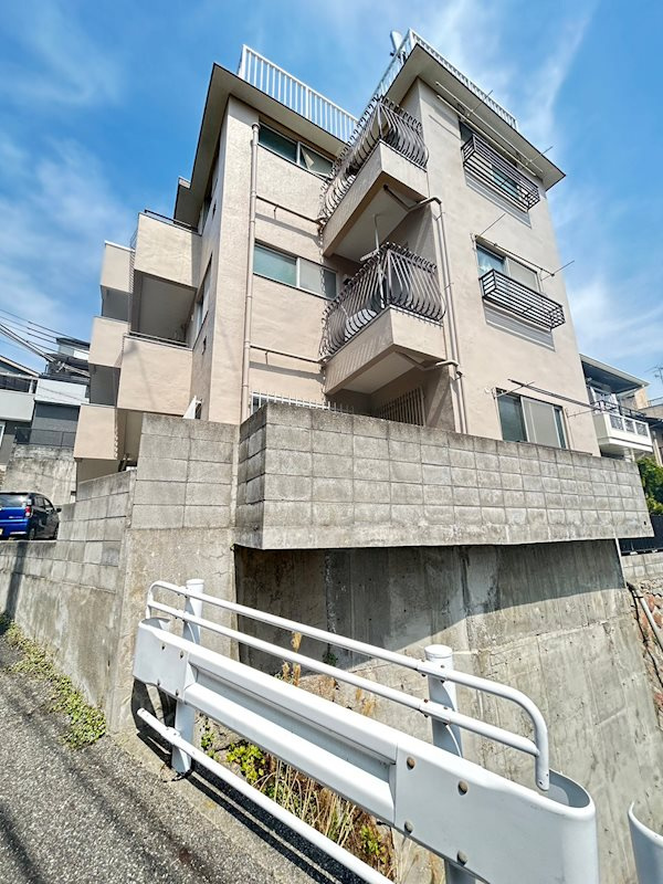 ロイヤル中山手