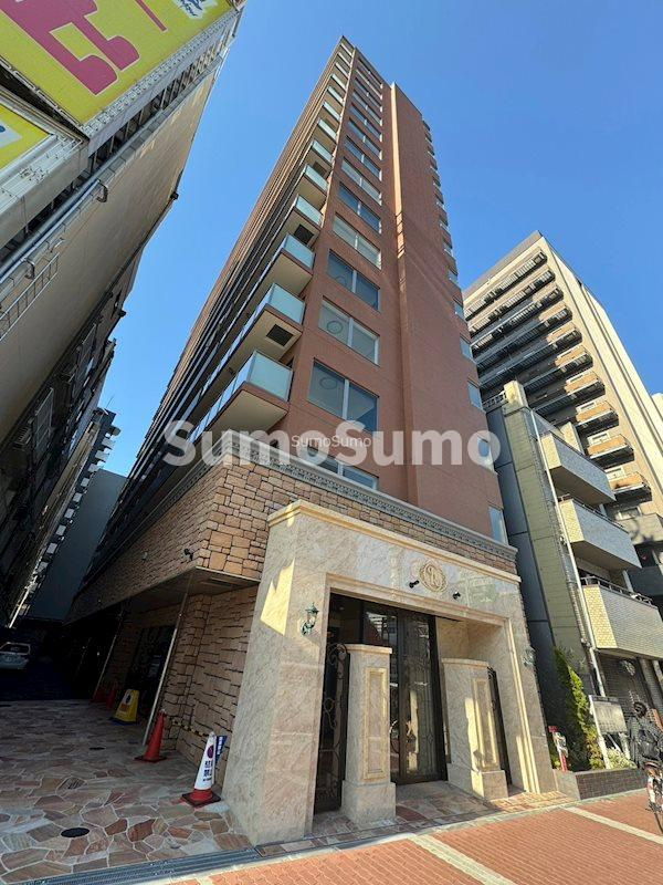 プレジオ恵美須の外観