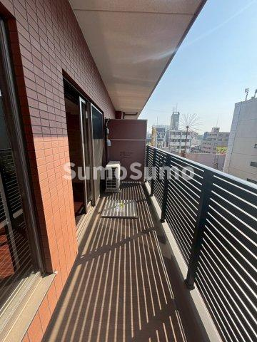 プレジオ恵美須のバルコニー