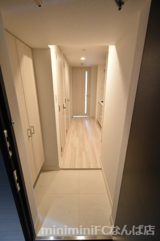エスレジデンス日本橋クオリアの玄関