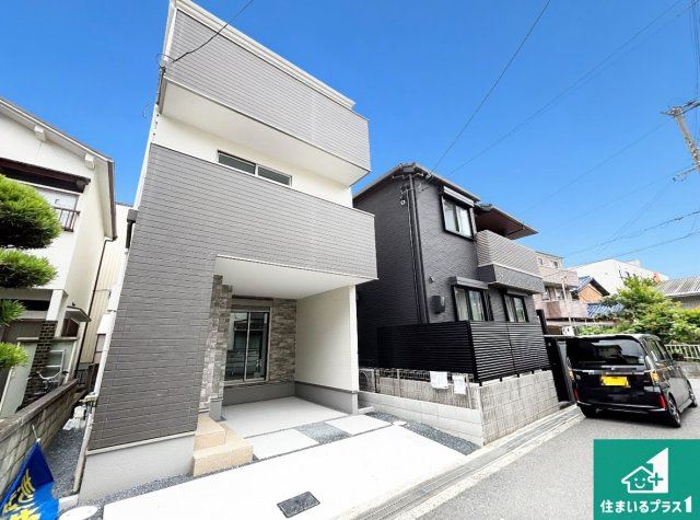 摂津市鳥飼西　第1期　新築一戸建ての外観|安心の10年保証！外観を美しく保ち、雨水で汚れを落とします！気になることがありましたら、お気軽にお問い合わせください！