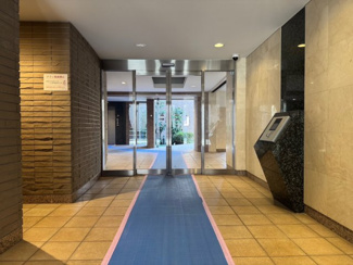 【エントランス】