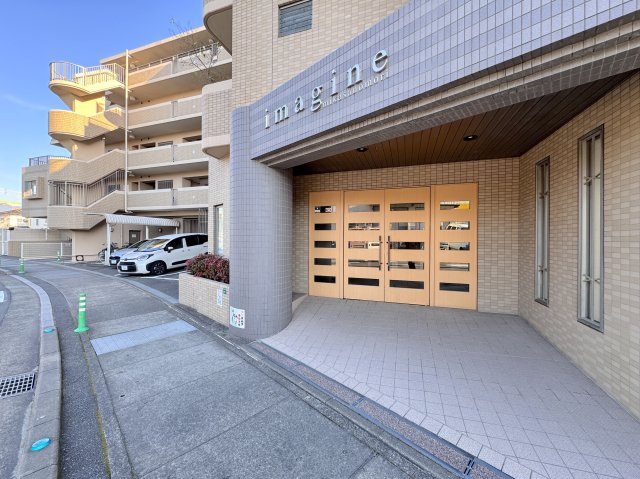東峰マンションイマジン御笠の杜のエントランス
