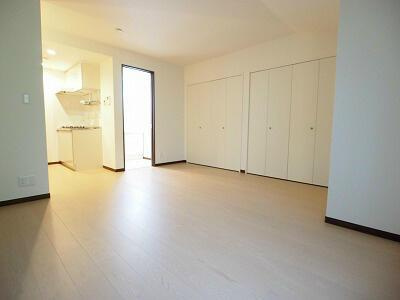 【寝室】 | エバーグリーン |  