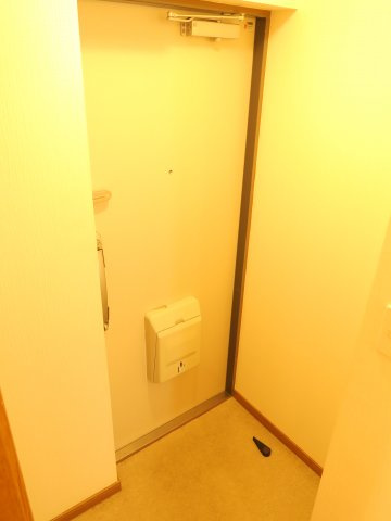 アプロード市川の玄関