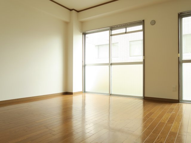 アプロード市川の洋室