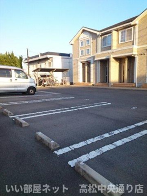 【駐車場】 | エクスブルーミナトＢ