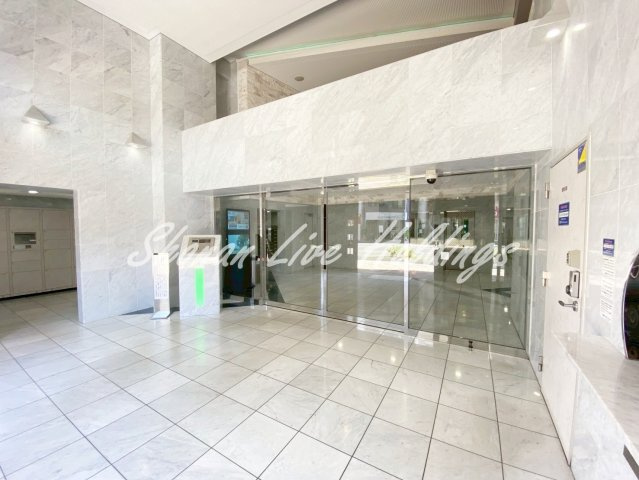 グランド・ガーラ横濱万世町のエントランス|高級感のあふれるエントランス♪