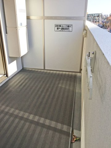 大阪市西区九条南２丁目の賃貸マンションのバルコニー
