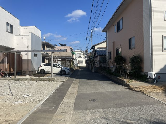 【土地図】 | 【NEXT‐STEP HOME】◆お花見シーズンが待ち遠しい！駅ちか！南西角地！◆西鉄桜並木駅からほど近くの分譲地です | ◆南側前面道路◆現地（2026年1月）撮影