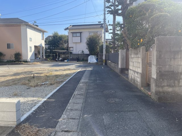 【前面道路含む現地写真】 | 【NEXT‐STEP HOME】◆お花見シーズンが待ち遠しい！駅ちか！南西角地！◆西鉄桜並木駅からほど近くの分譲地です | ◆西側前面道路◆現地（2026年1月）撮影