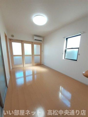 【居間・リビング】 | 宇多津町新開アパート