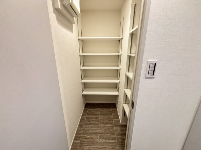 RJRプレシア川口の収納