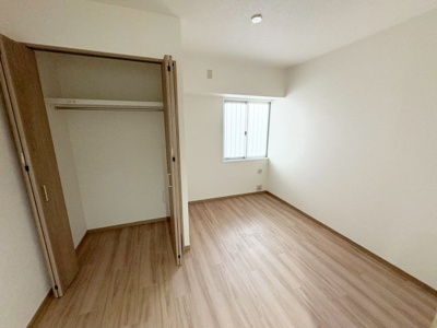 【洋室】 | ソワール新檜尾台３号棟 | 親切・丁寧を心がけ、お客様目線で物件探しのお手伝いをさせて頂きます♪お気軽にお問い合わせください！