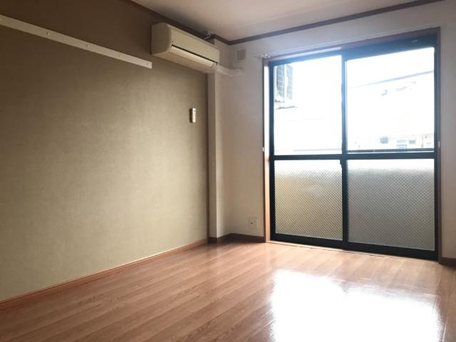 ヴァレーレの寝室|洋室