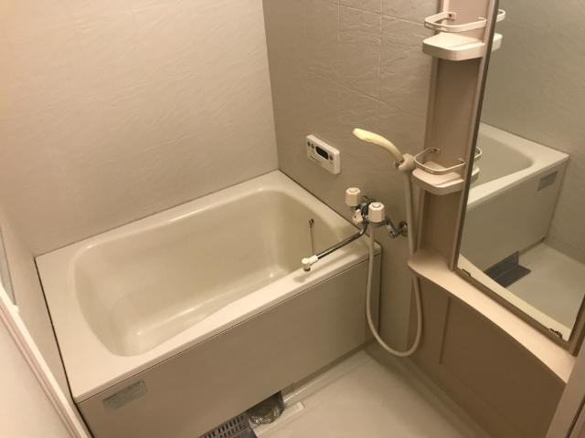 ヴァレーレの浴室|バス