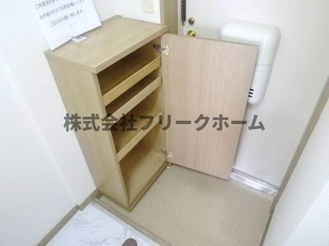 武蔵野市吉祥寺東町１丁目の賃貸マンションの収納