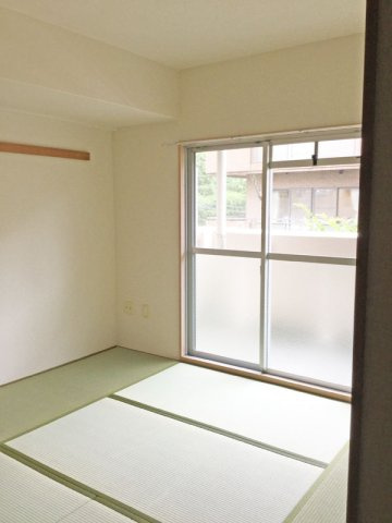 大阪市天王寺区北山町の賃貸マンションの和室