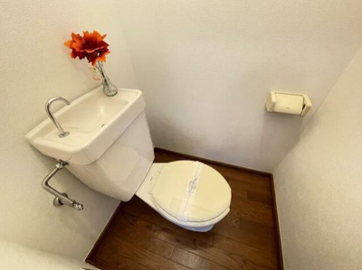 【トイレ】 | コーポシャルマン | 落ち着いたトイレです