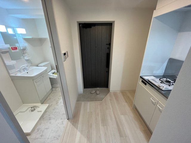 EUNICA甲南山手の玄関