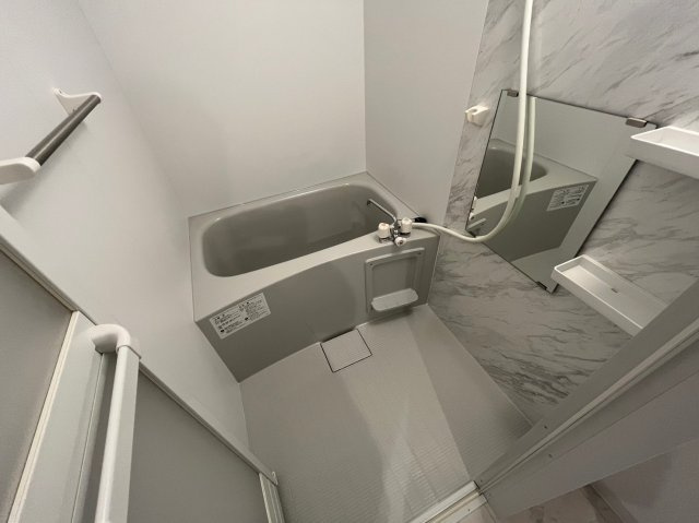 EUNICA甲南山手の浴室