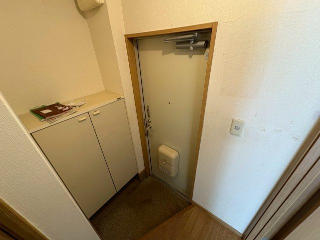 エステートピア豊中北A棟の玄関