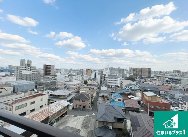 エクセランス堺東の展望|８階、南向きバルコニーにつき採光・通風・良好！前面に棟がないため眺望も良好です！【現地写真】