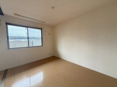 【居間・リビング】 | ソルティアA | 同型・現況優先（写真は301号室）